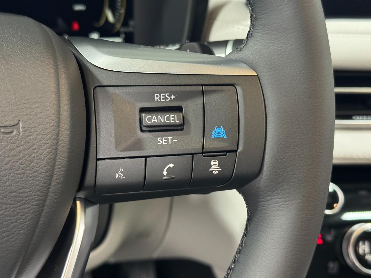 INFINITI QX60 Vehicle Full-screen Gallery Image 34