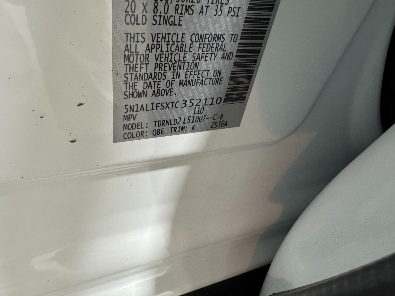 INFINITI QX60 Vehicle Full-screen Gallery Image 37