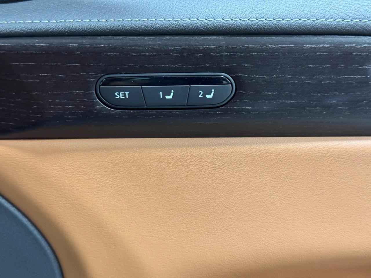 INFINITI QX60 Vehicle Full-screen Gallery Image 24