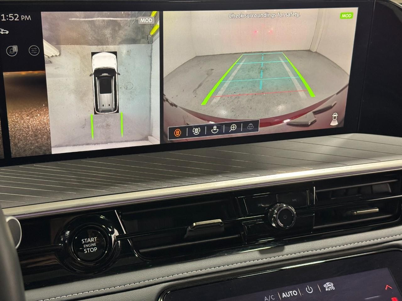 INFINITI QX80 Vehicle Full-screen Gallery Image 34