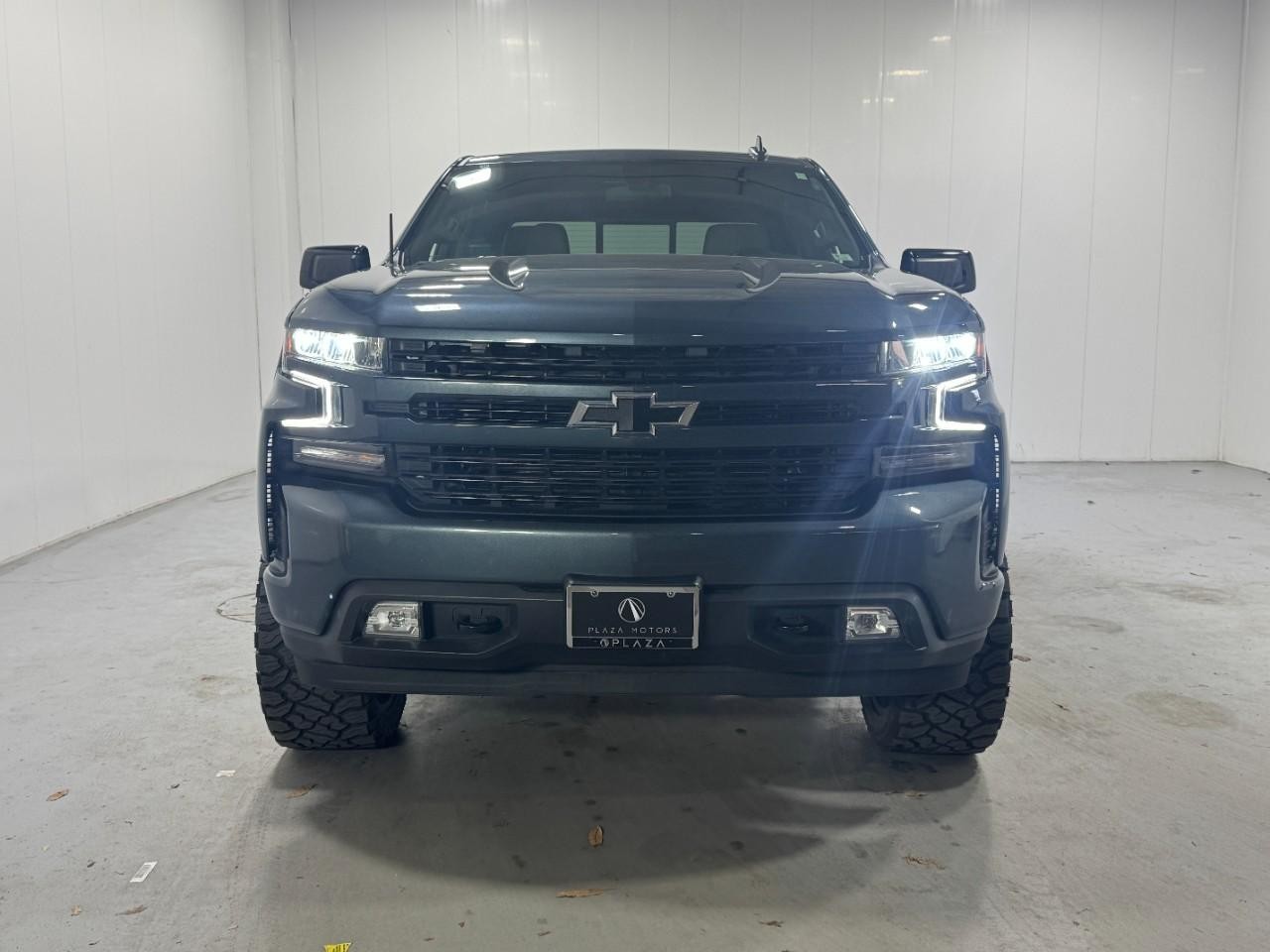 Chevrolet Silverado 1500 Vehicle Full-screen Gallery Image 7