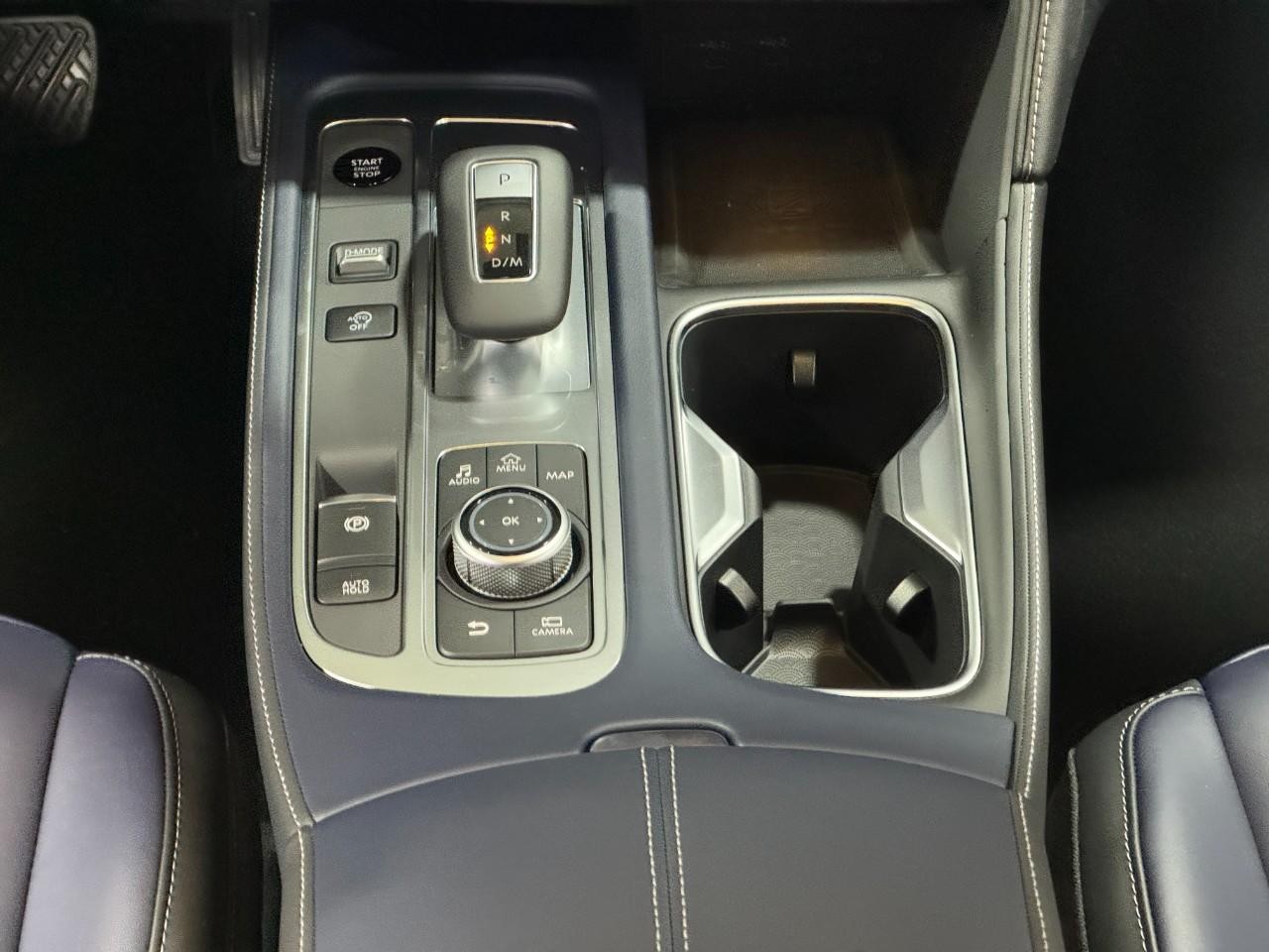 INFINITI QX60 Vehicle Full-screen Gallery Image 19