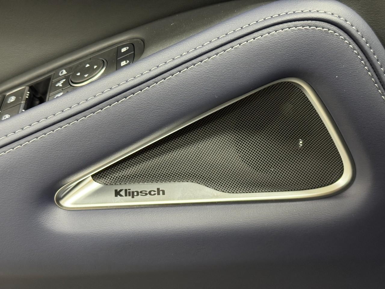 INFINITI QX60 Vehicle Full-screen Gallery Image 27