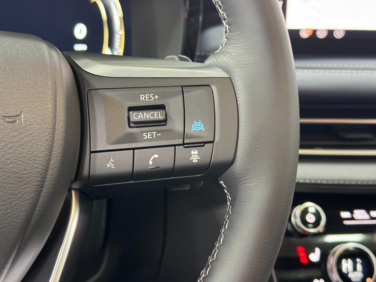 INFINITI QX60 Vehicle Full-screen Gallery Image 33