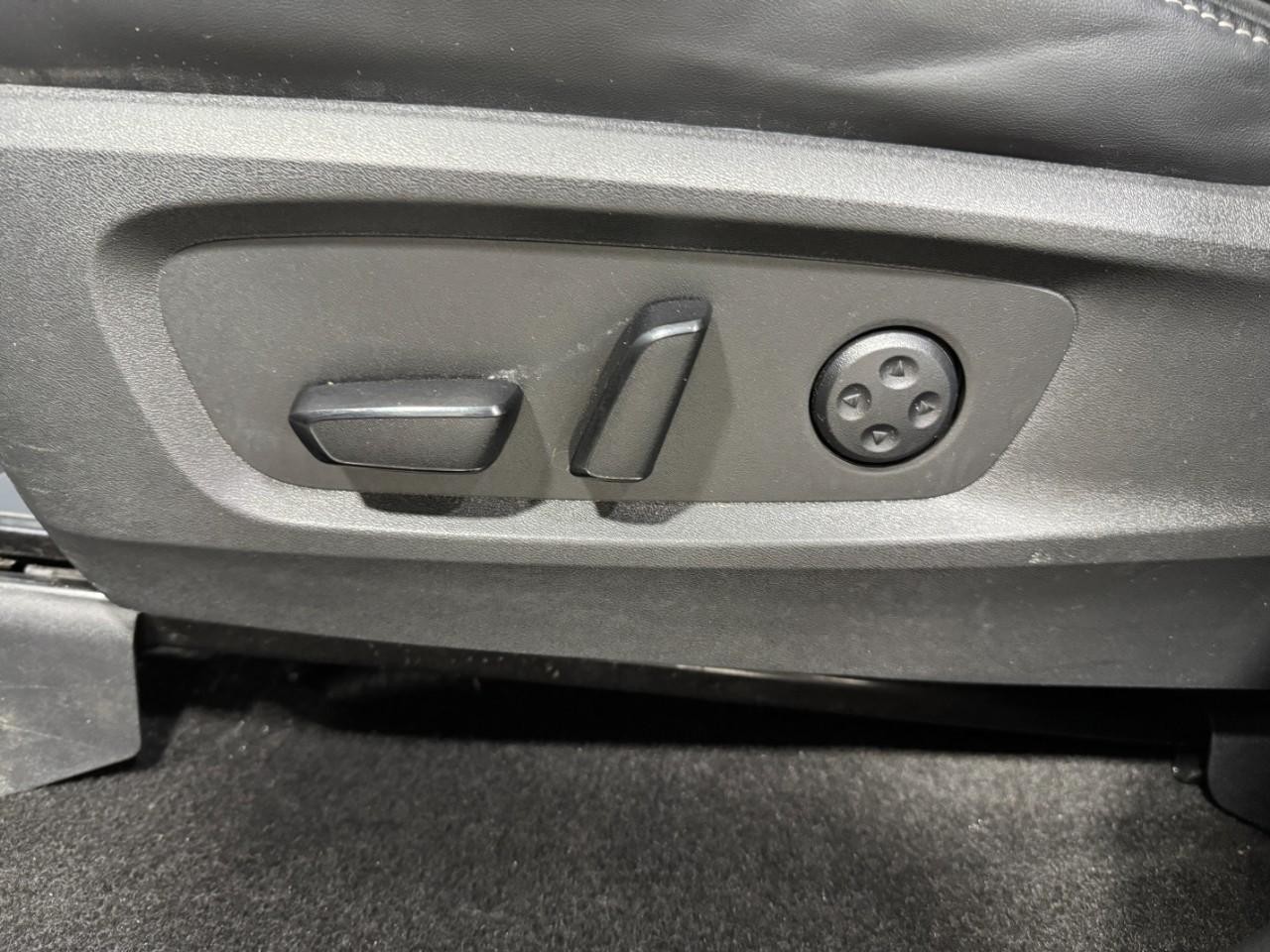 INFINITI QX60 Vehicle Full-screen Gallery Image 29