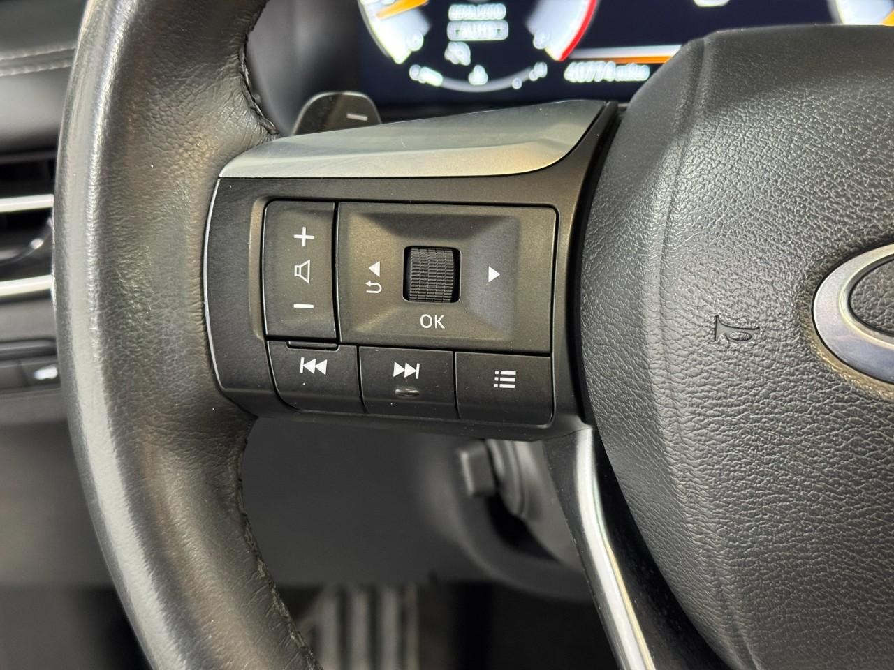 INFINITI QX60 Vehicle Full-screen Gallery Image 31