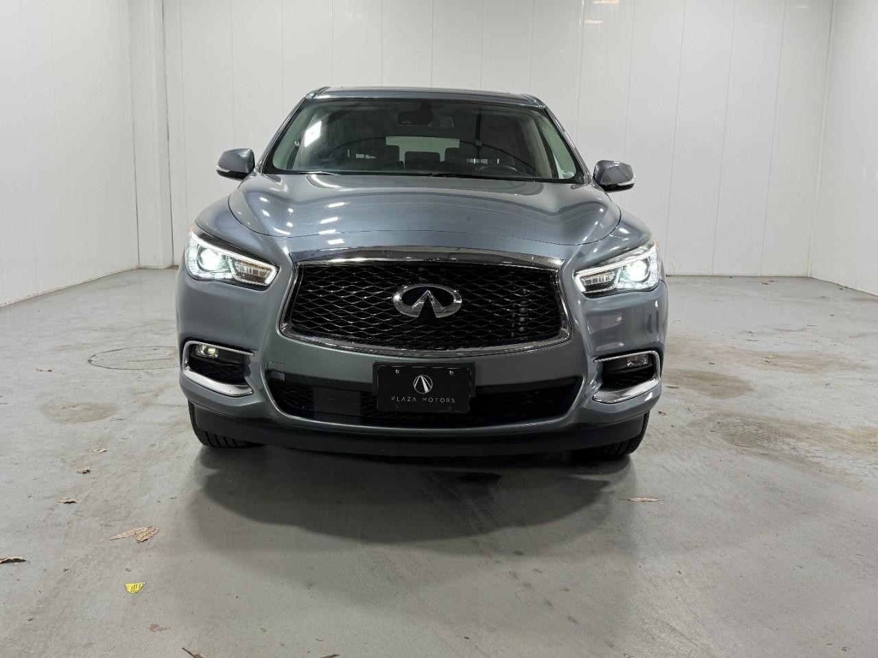 INFINITI QX60 Vehicle Full-screen Gallery Image 07