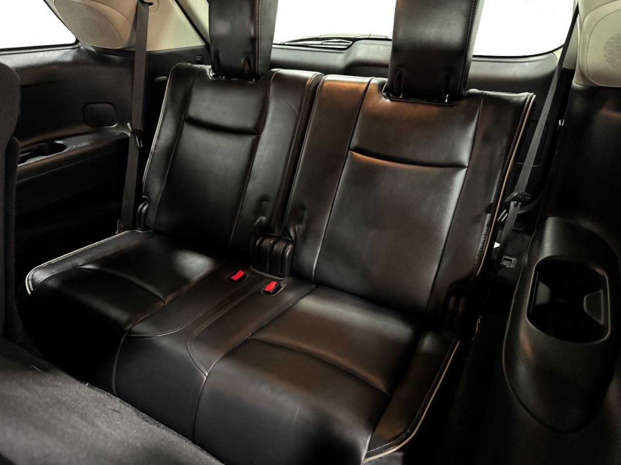 INFINITI QX60 Vehicle Full-screen Gallery Image 08