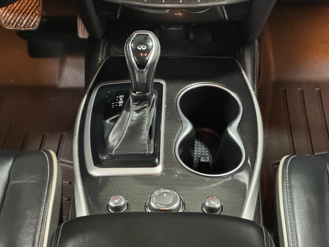 INFINITI QX60 Vehicle Full-screen Gallery Image 19