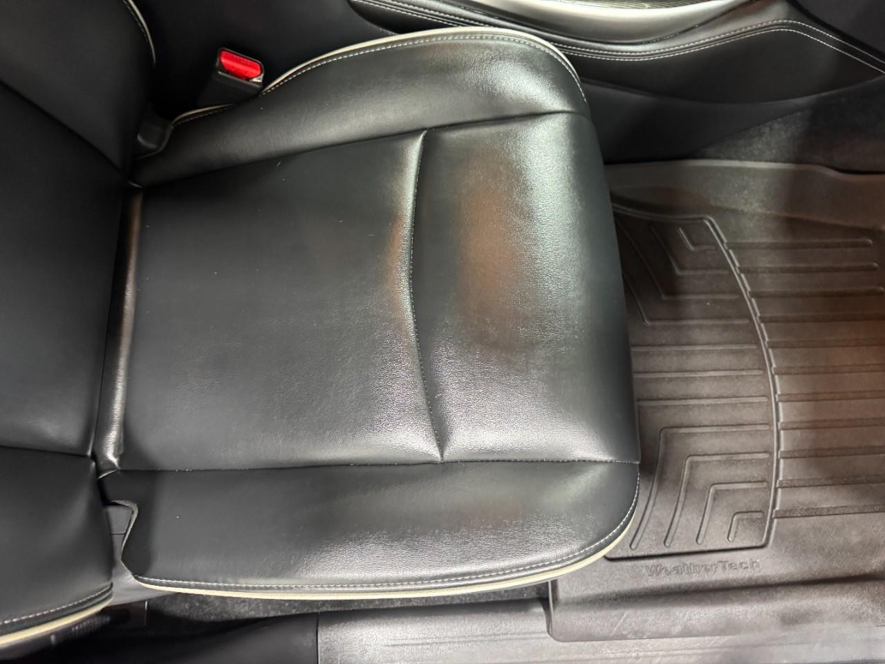 INFINITI QX60 Vehicle Full-screen Gallery Image 22