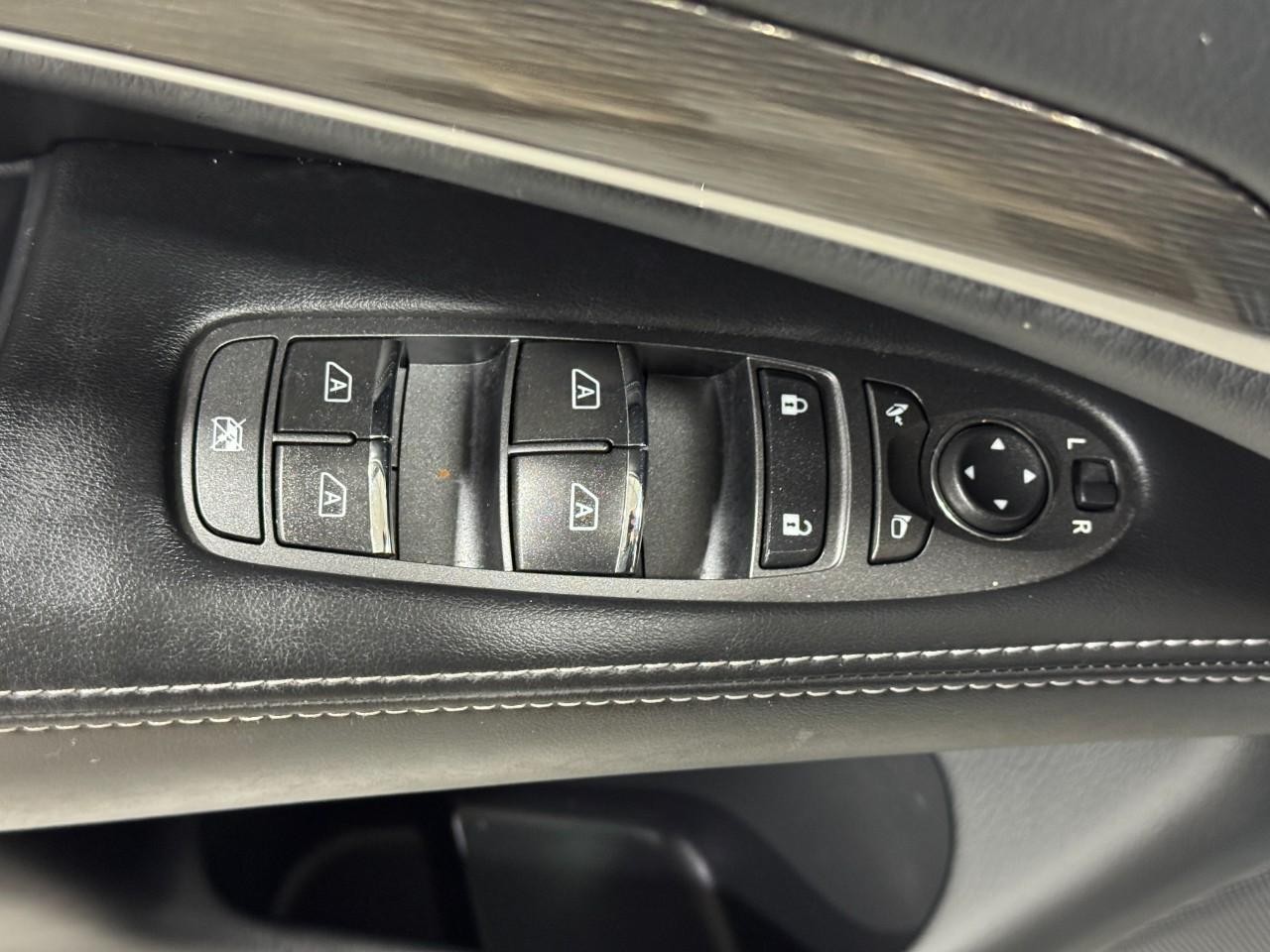 INFINITI QX60 Vehicle Full-screen Gallery Image 27