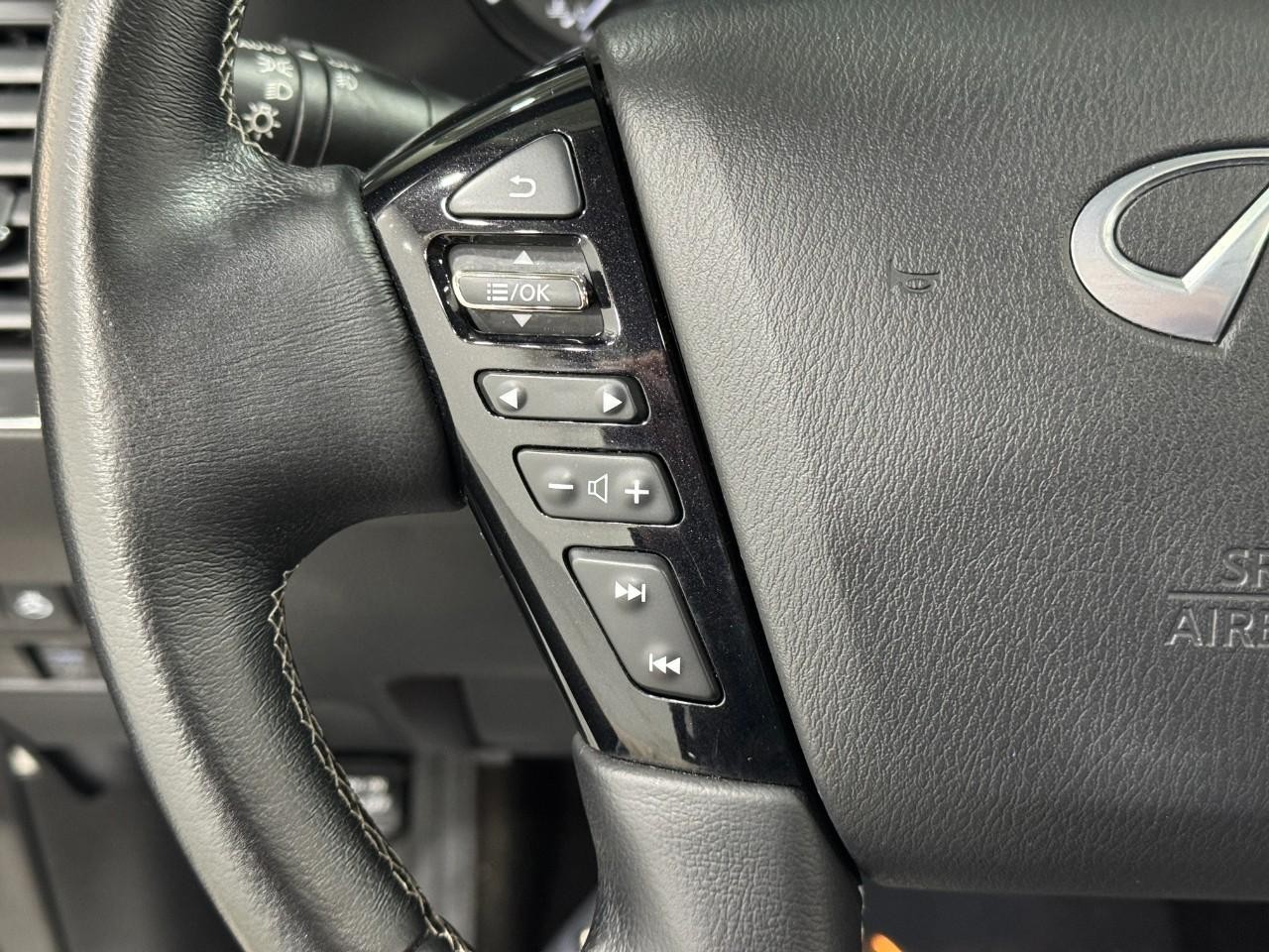 INFINITI QX80 Vehicle Full-screen Gallery Image 33