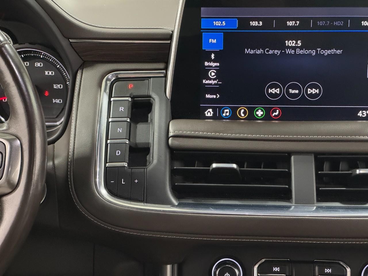 Chevrolet Tahoe Vehicle Full-screen Gallery Image 18