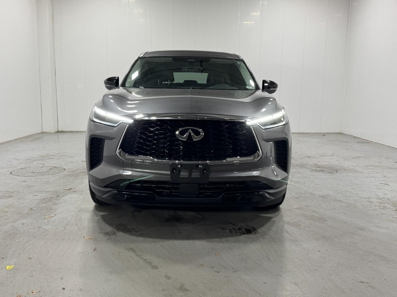 INFINITI QX60 Vehicle Full-screen Gallery Image 7