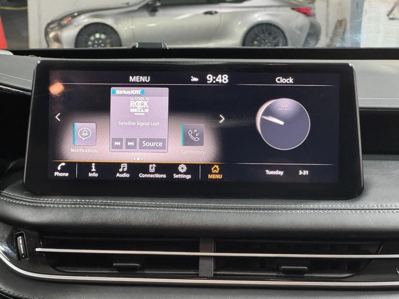 INFINITI QX60 Vehicle Full-screen Gallery Image 17