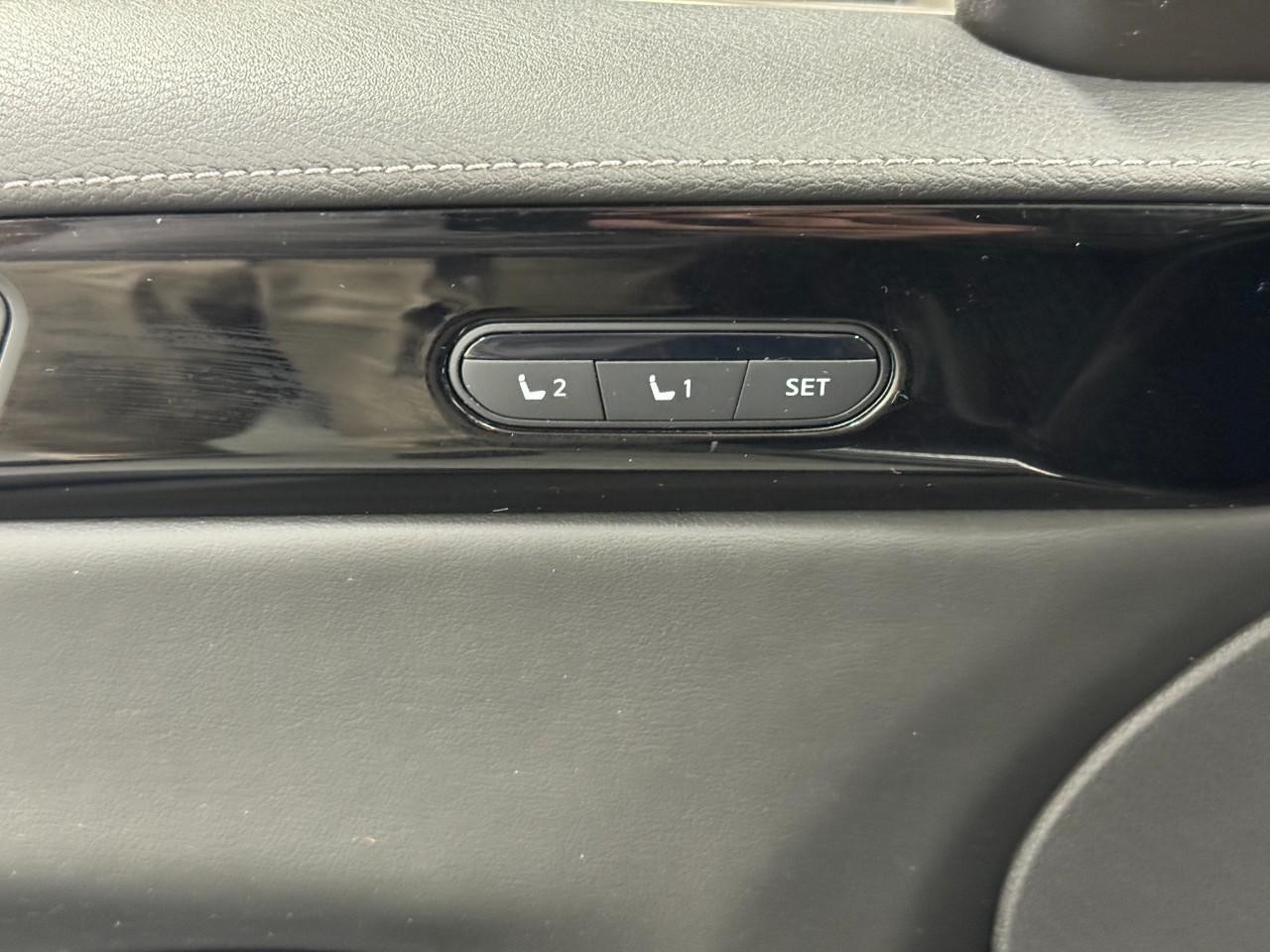 INFINITI QX60 Vehicle Full-screen Gallery Image 25