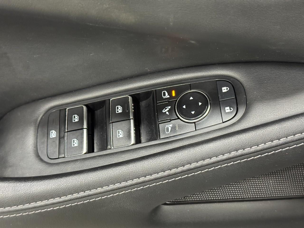 INFINITI QX60 Vehicle Full-screen Gallery Image 26