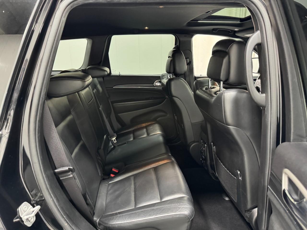 Jeep Grand Cherokee Vehicle Full-screen Gallery Image 10