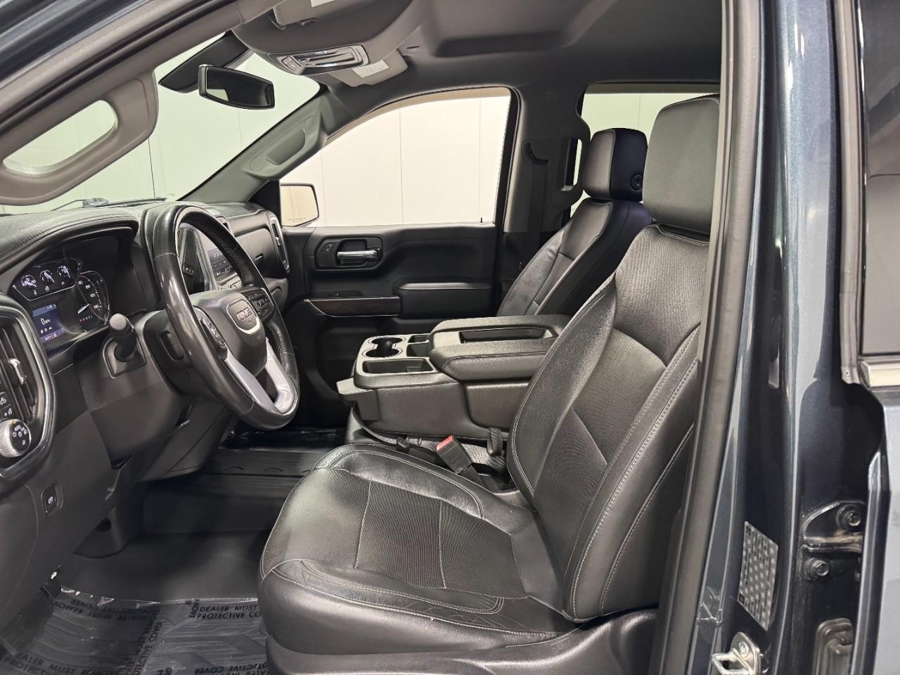 GMC Sierra 1500 Vehicle Full-screen Gallery Image 23