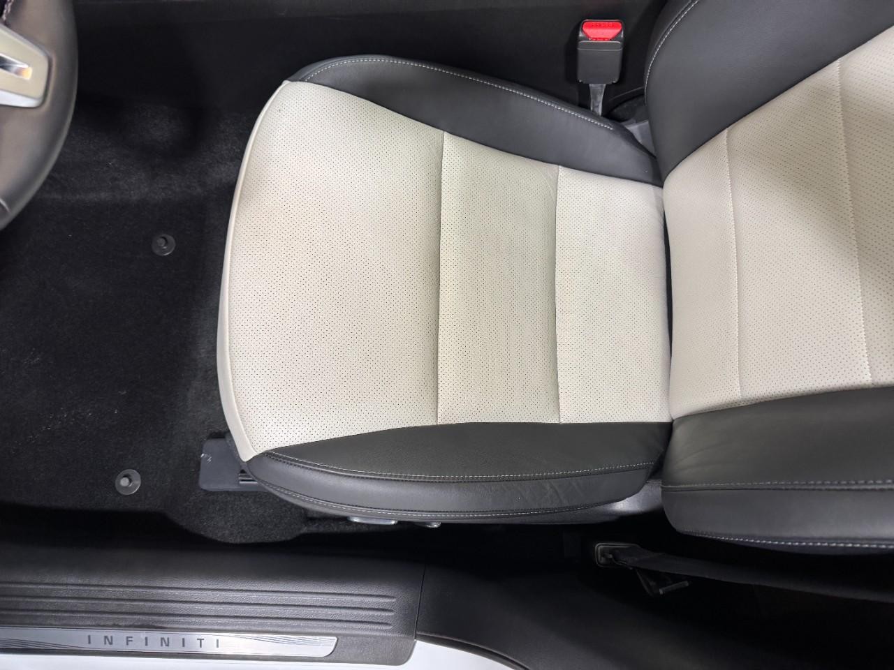 INFINITI QX55 Vehicle Full-screen Gallery Image 25