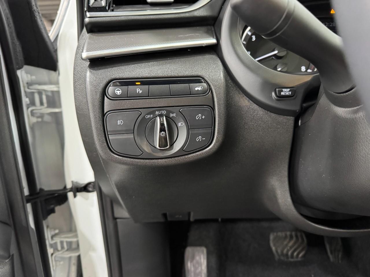 INFINITI QX55 Vehicle Full-screen Gallery Image 27