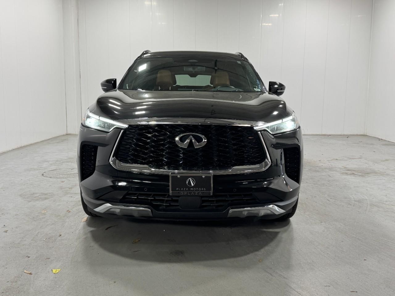 INFINITI QX60 Vehicle Full-screen Gallery Image 7