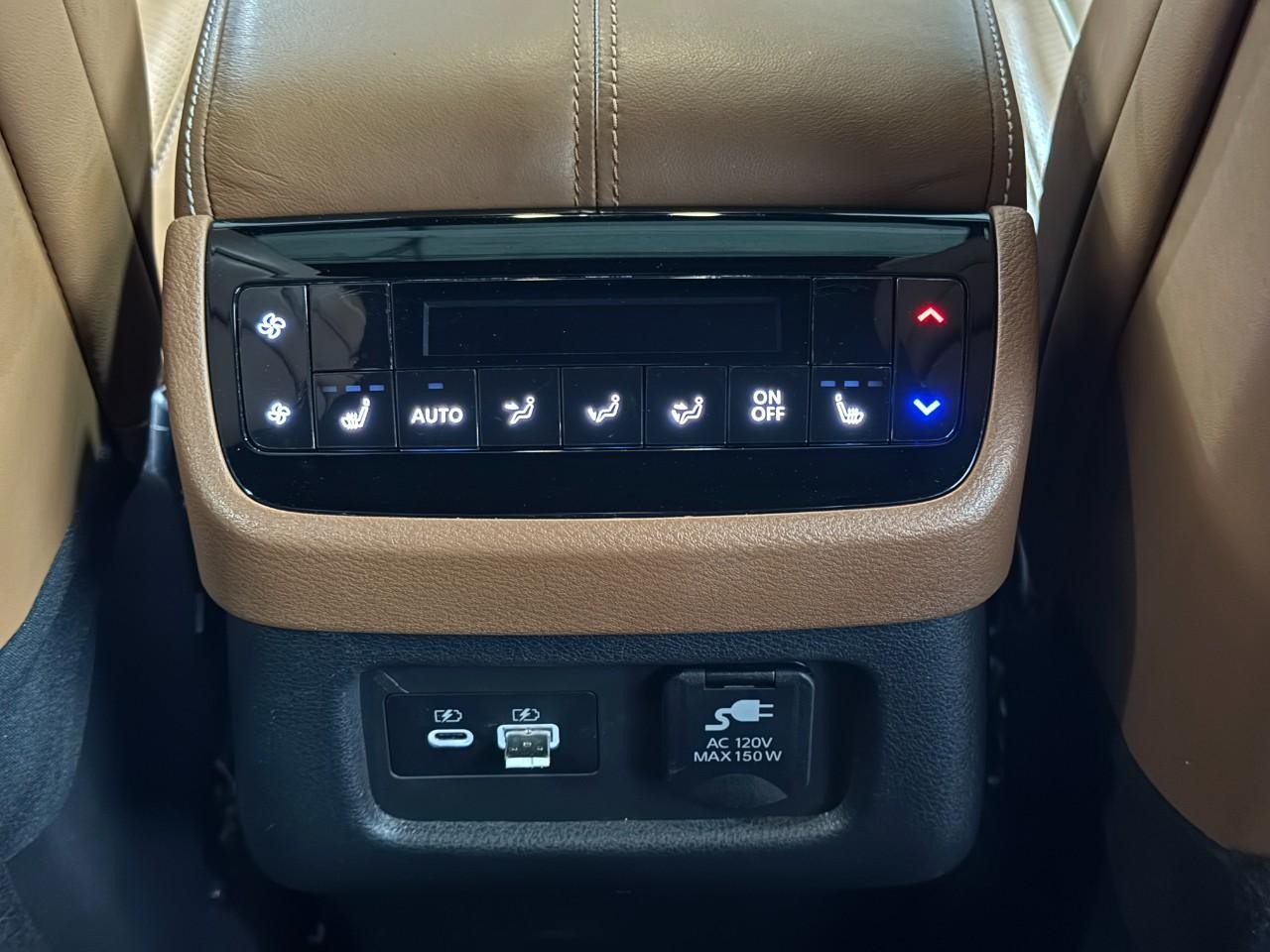 INFINITI QX60 Vehicle Full-screen Gallery Image 13