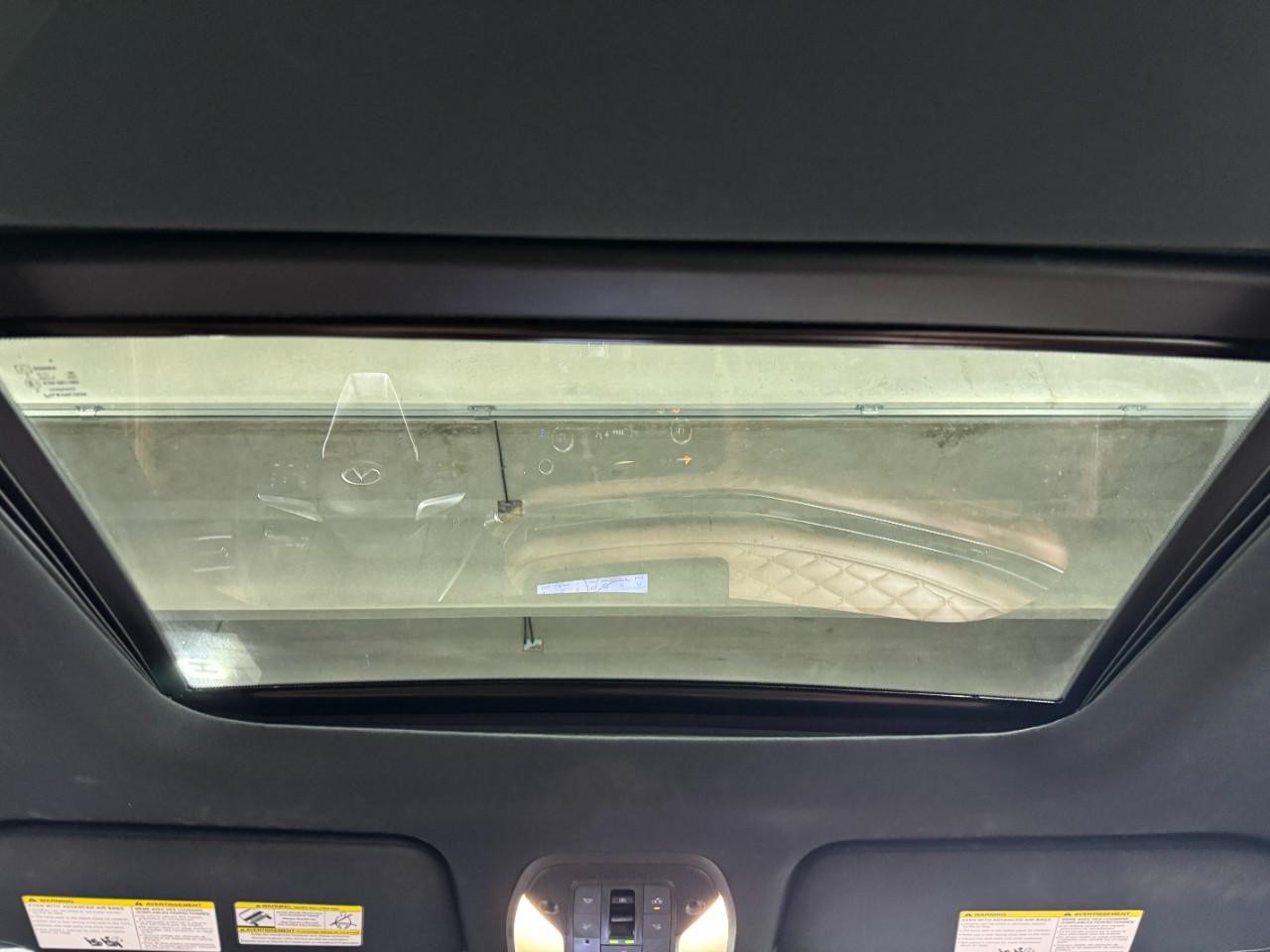 INFINITI QX60 Vehicle Full-screen Gallery Image 14