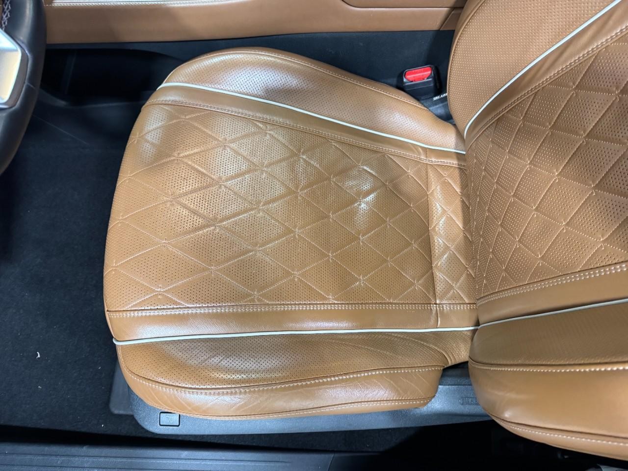 INFINITI QX60 Vehicle Full-screen Gallery Image 30