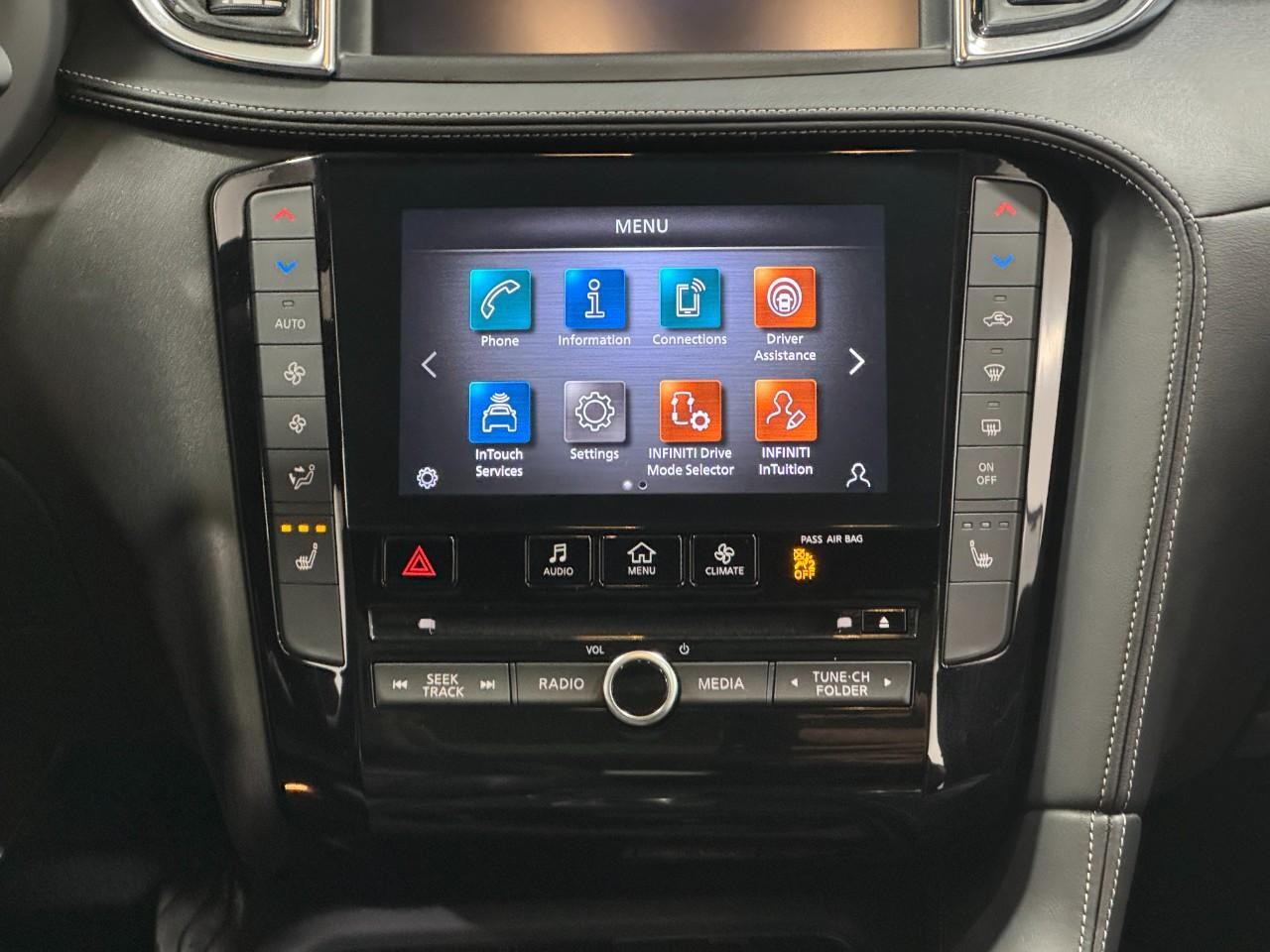 INFINITI QX50 Vehicle Full-screen Gallery Image 15