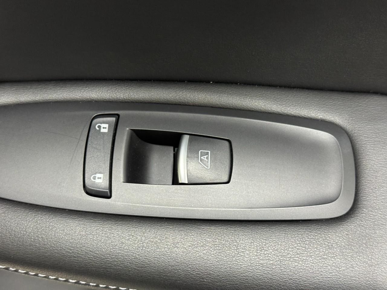 INFINITI QX50 Vehicle Full-screen Gallery Image 22