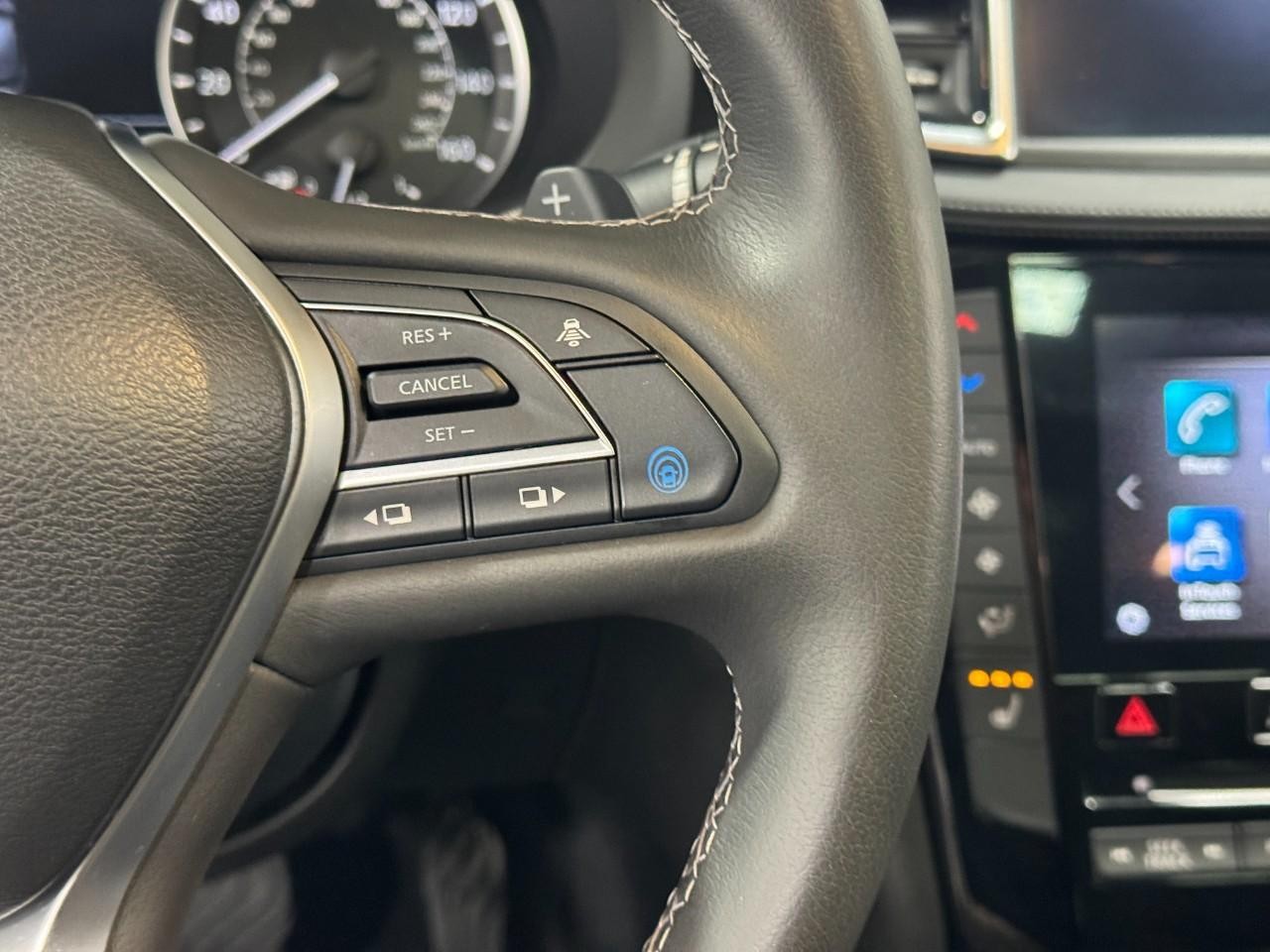 INFINITI QX50 Vehicle Full-screen Gallery Image 32