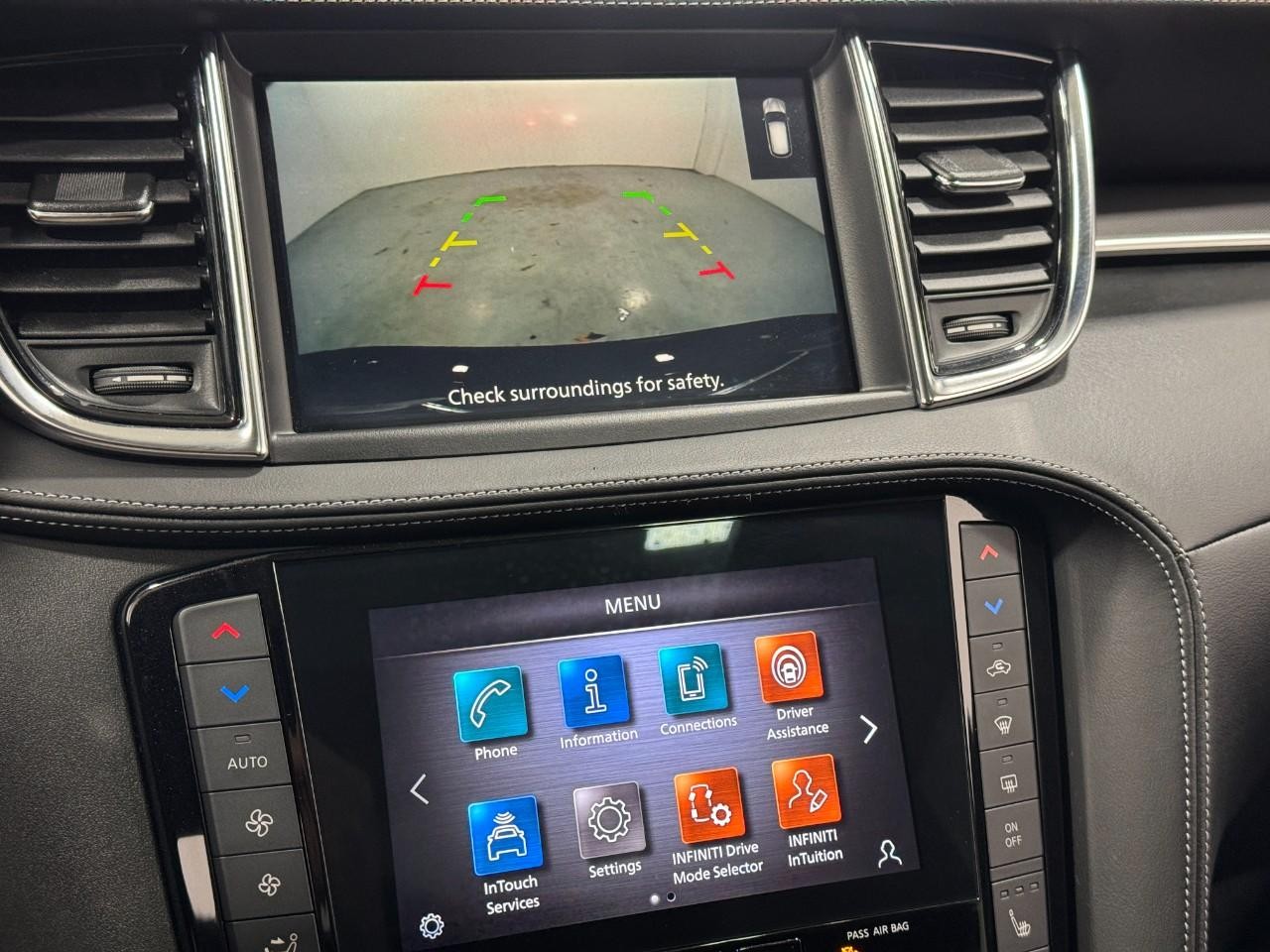 INFINITI QX50 Vehicle Full-screen Gallery Image 34