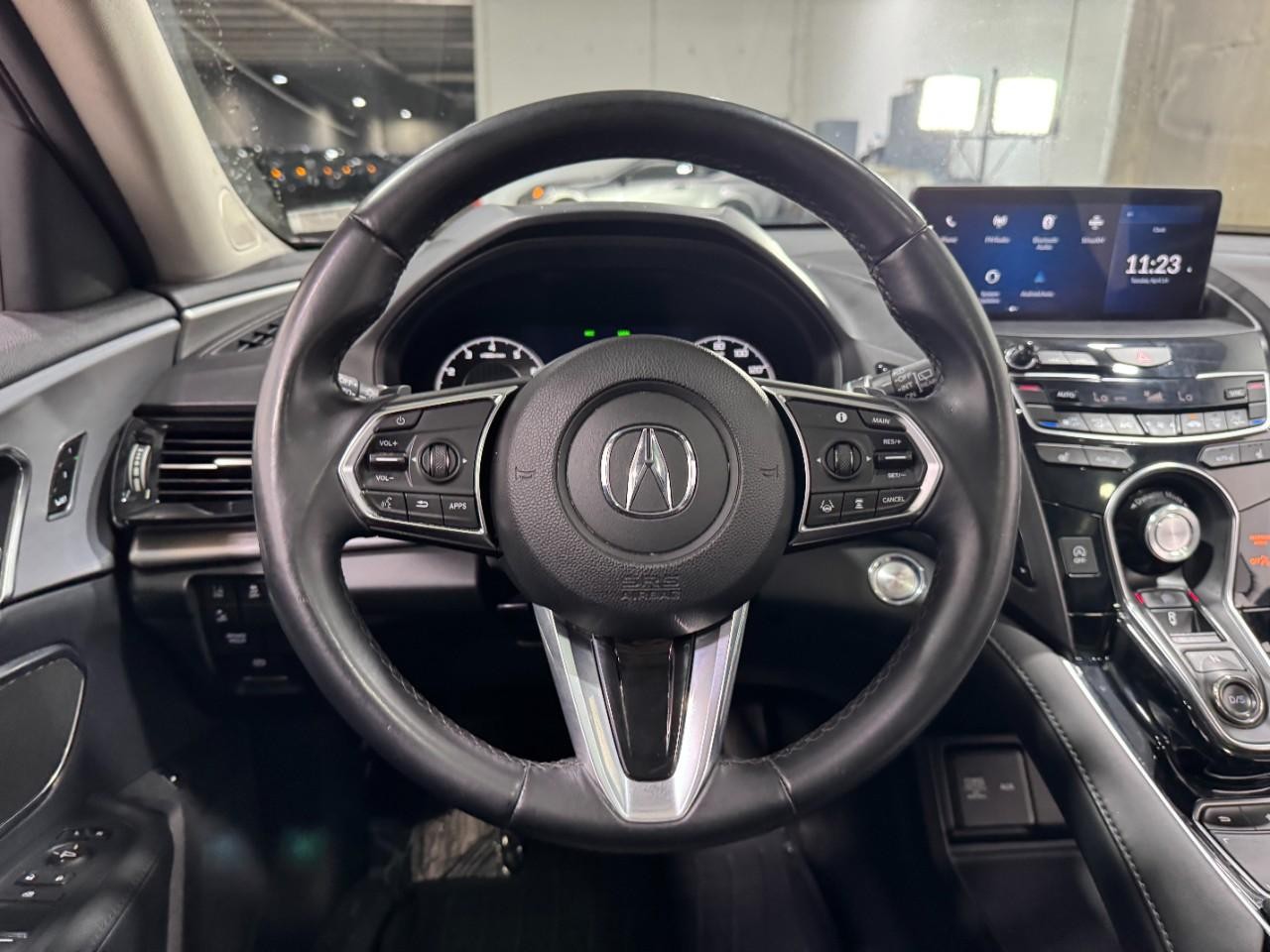 Acura RDX Vehicle Full-screen Gallery Image 13