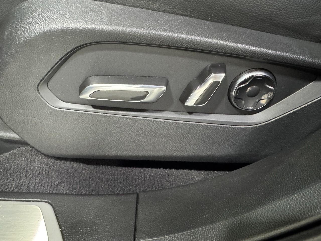 Acura RDX Vehicle Full-screen Gallery Image 28