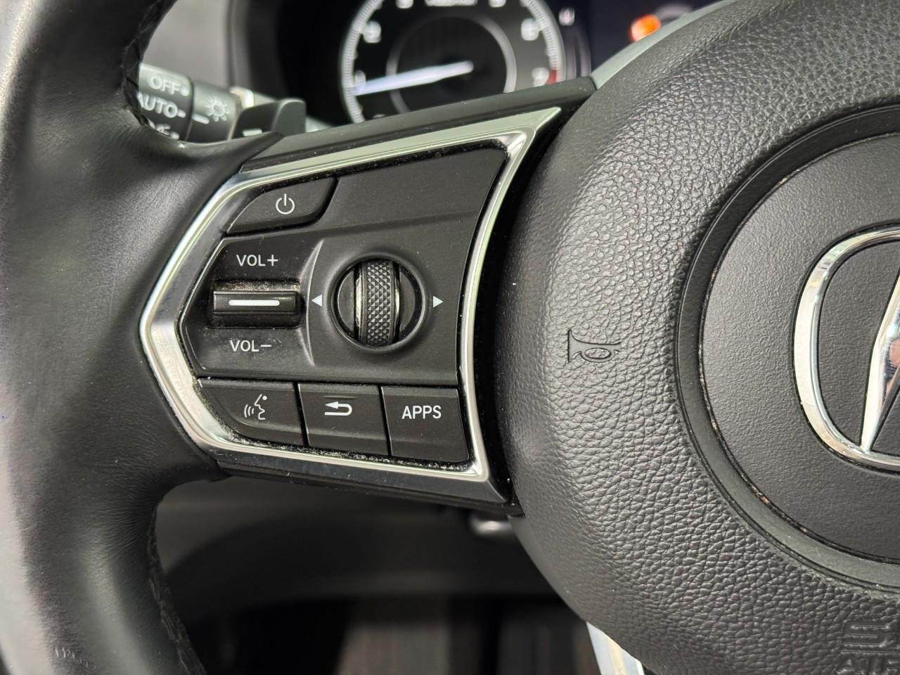 Acura RDX Vehicle Full-screen Gallery Image 30