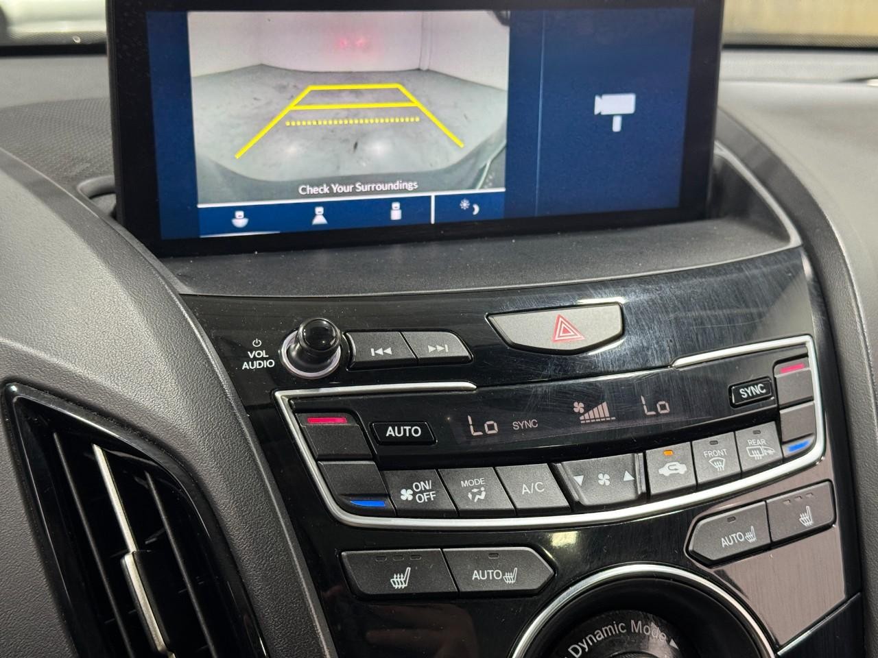 Acura RDX Vehicle Full-screen Gallery Image 33