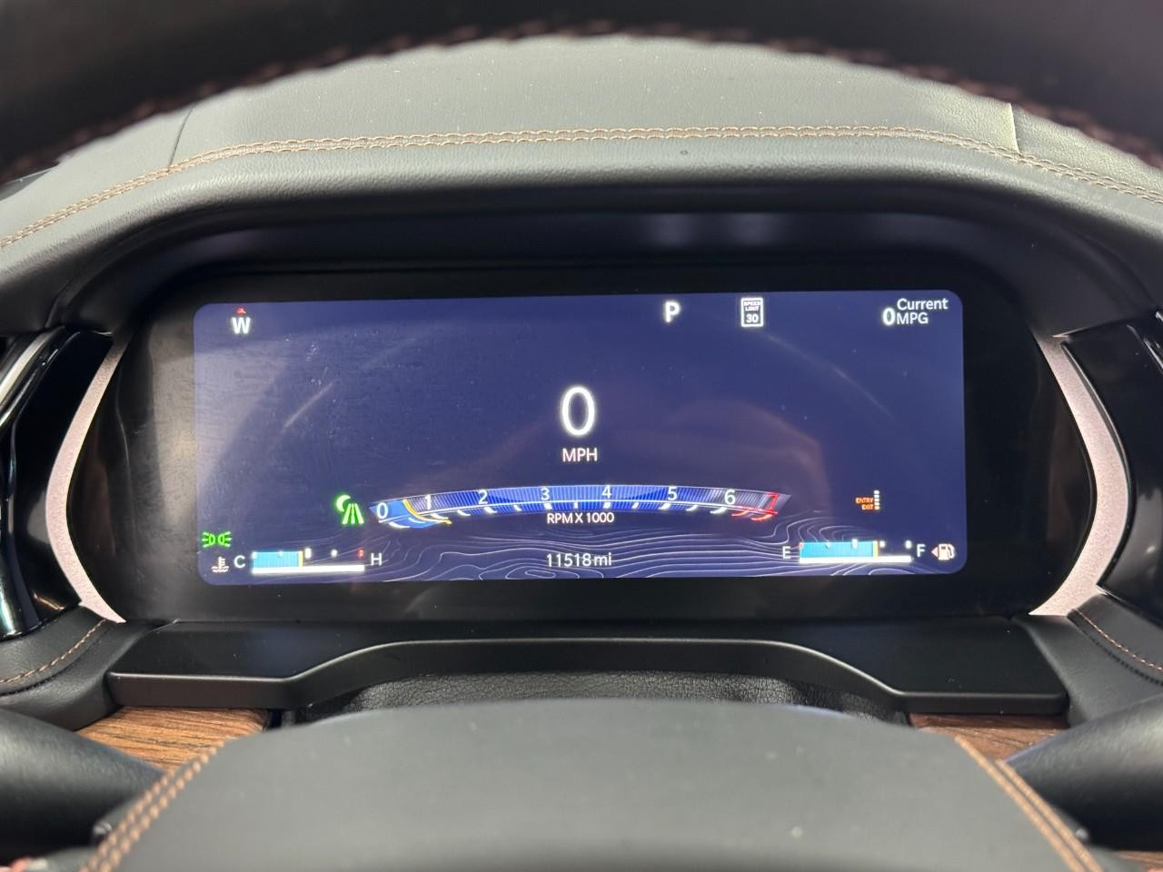 Jeep Grand Cherokee L Vehicle Full-screen Gallery Image 35