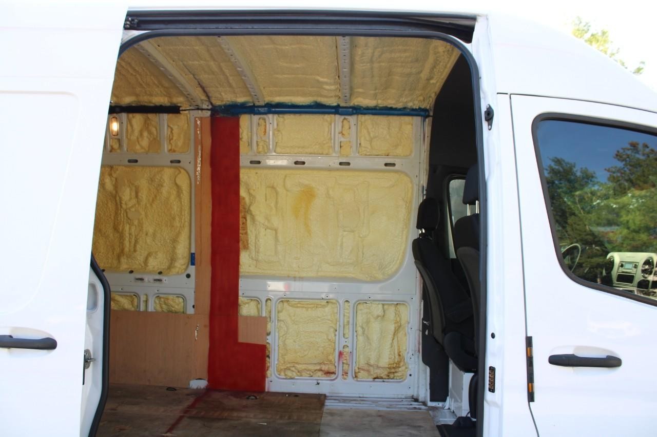 Mercedes-Benz Sprinter Cargo Van Vehicle Full-screen Gallery Image 15