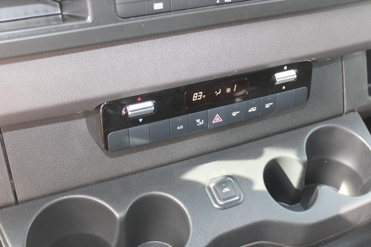 Mercedes-Benz Sprinter Cargo Van Vehicle Full-screen Gallery Image 18