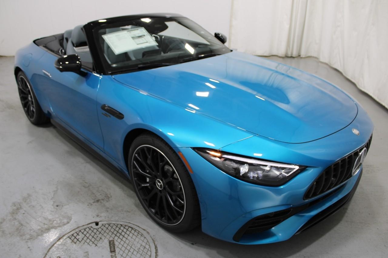 Mercedes-Benz SL Vehicle Full-screen Gallery Image 8