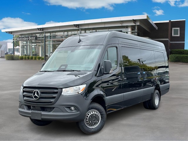 more details - mercedes-benz sprinter cargo van