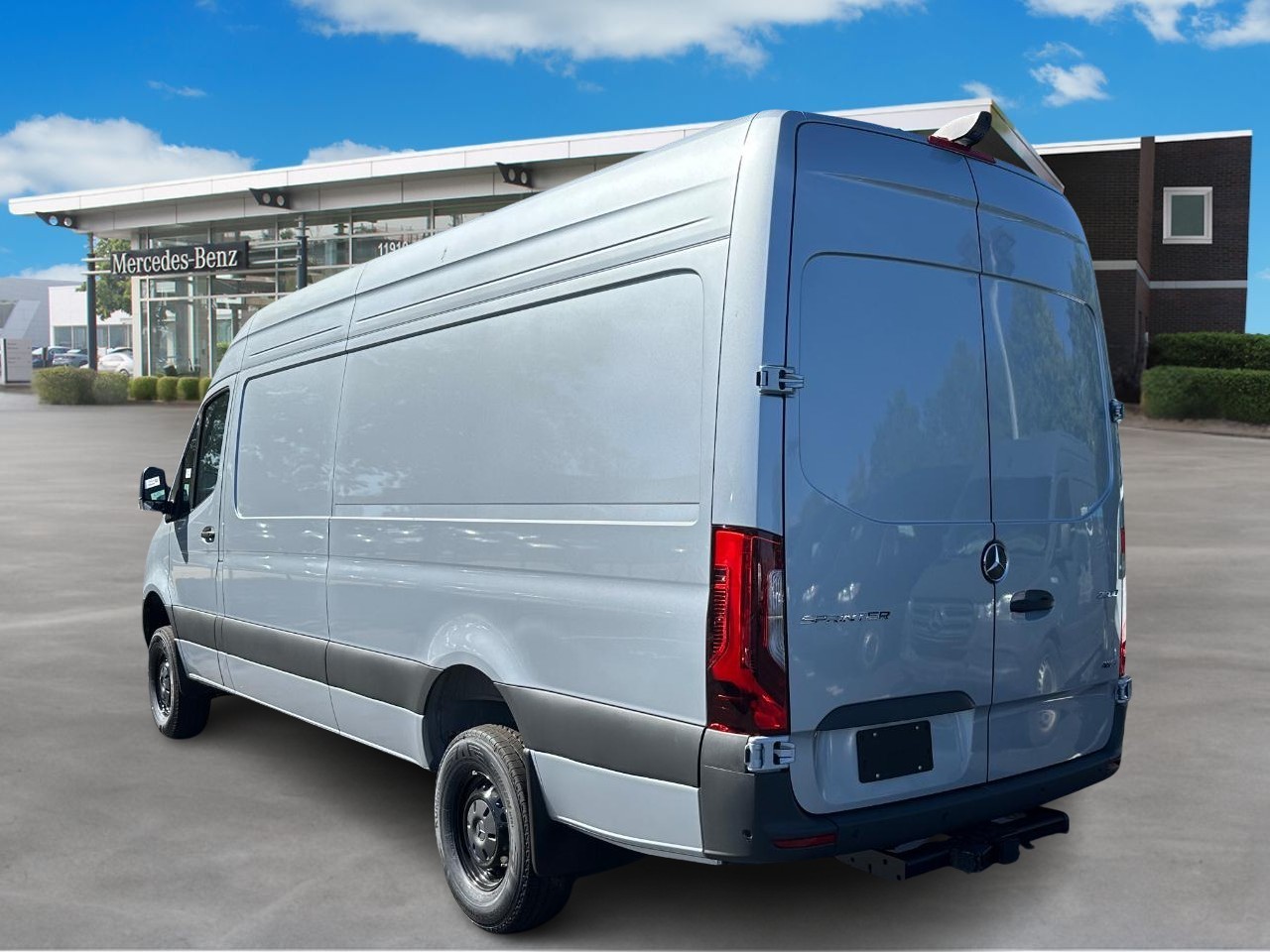 Mercedes-Benz Sprinter Cargo Van Vehicle Full-screen Gallery Image 3