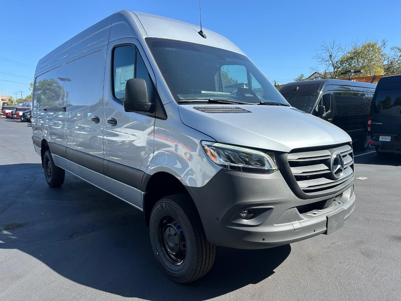 Mercedes-Benz Sprinter Cargo Van Vehicle Full-screen Gallery Image 6