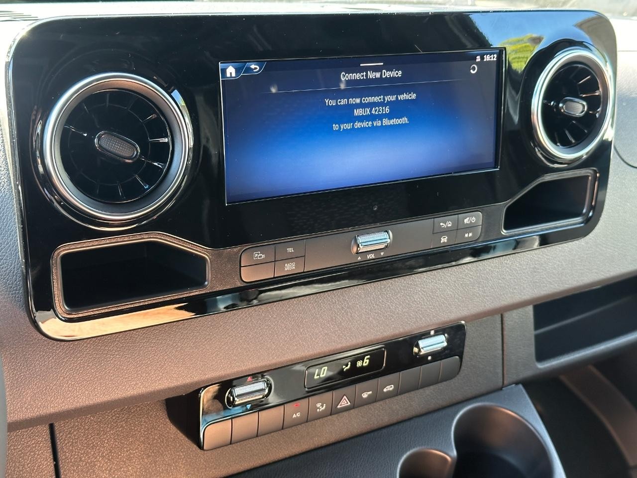 Mercedes-Benz Sprinter Cargo Van Vehicle Full-screen Gallery Image 21