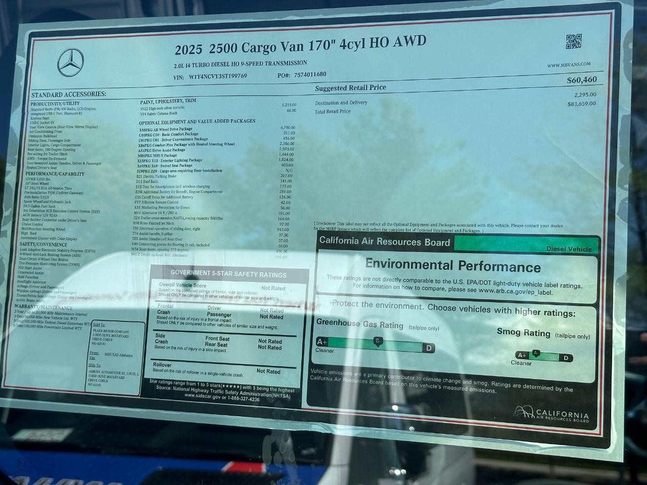 Mercedes-Benz Sprinter Cargo Van Vehicle Full-screen Gallery Image 31