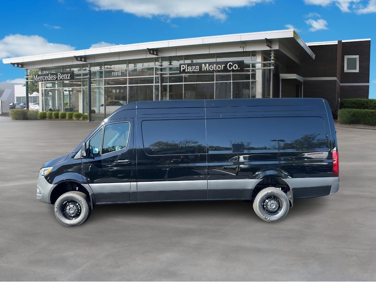 Mercedes-Benz Sprinter Cargo Van Vehicle Full-screen Gallery Image 2