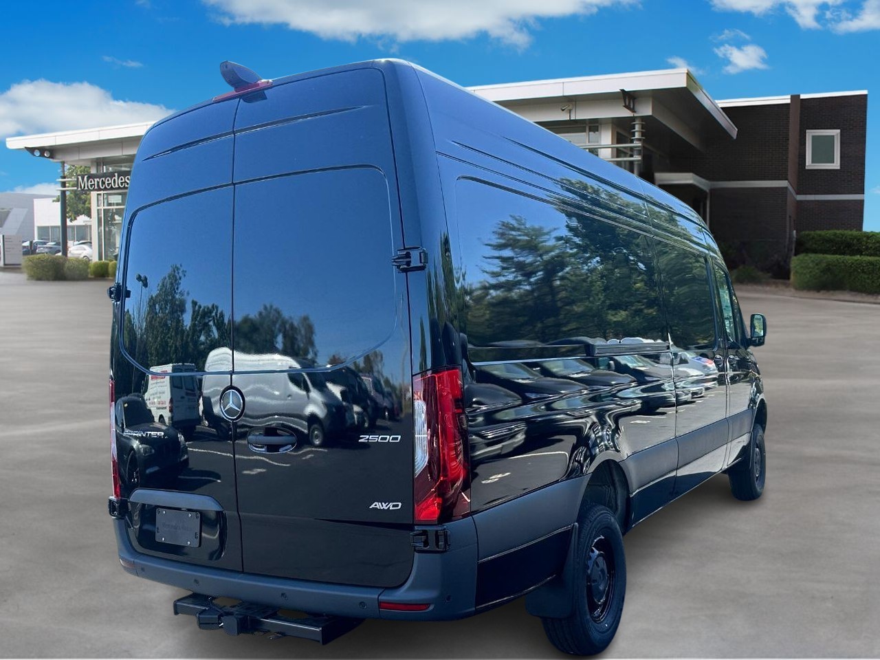 Mercedes-Benz Sprinter Cargo Van Vehicle Full-screen Gallery Image 4