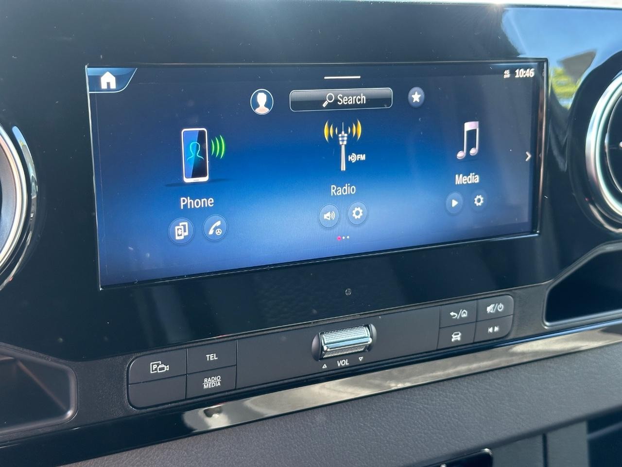 Mercedes-Benz Sprinter Cargo Van Vehicle Full-screen Gallery Image 21