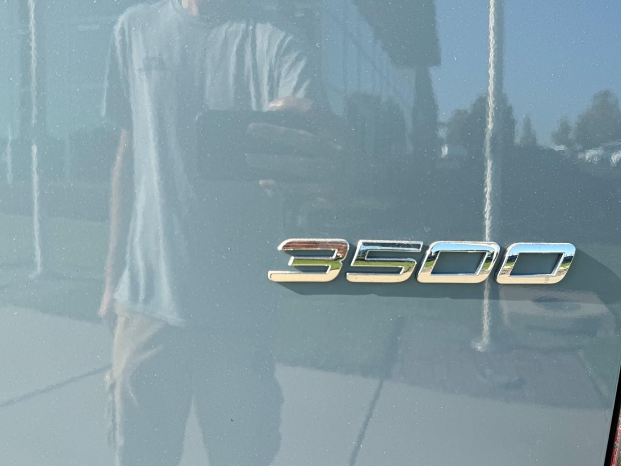 Mercedes-Benz Sprinter Cargo Van Vehicle Full-screen Gallery Image 16